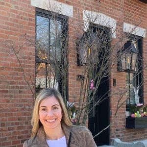 Meet your Posher, Jenna